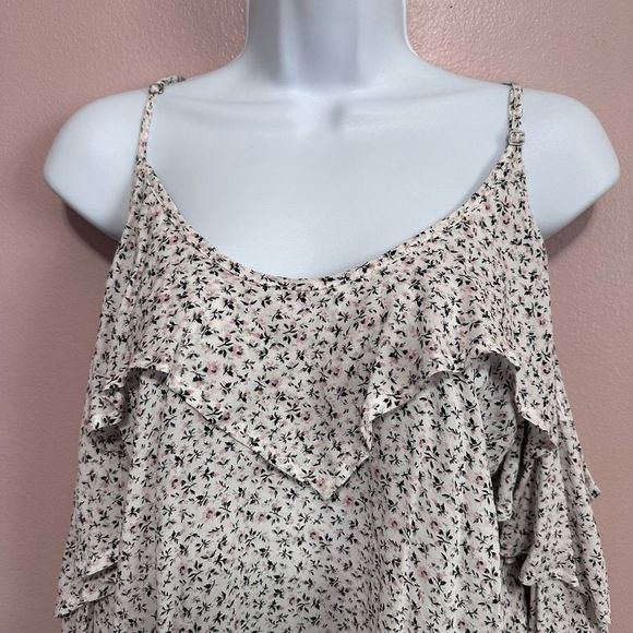 Abercrombie & Fitch white floral cold shoulder top size small - Picture 5 of 8